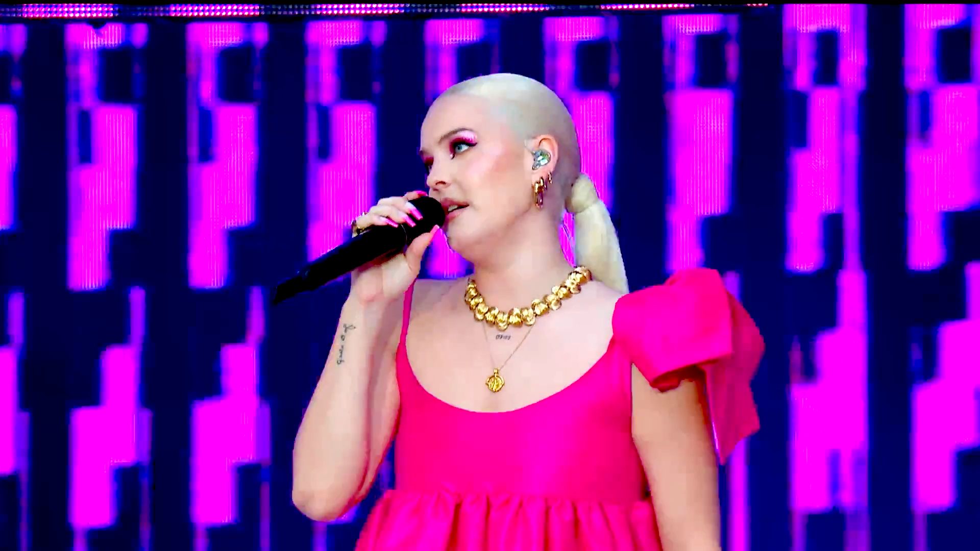 SUMMERTIME BALL 2022